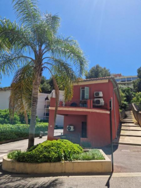 Roquebrune : Appartement 4 personnes proche de la plage (AV)